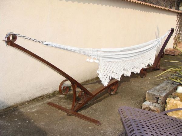 Fabrication d'un hamac à Chateauneuf Les Martigues